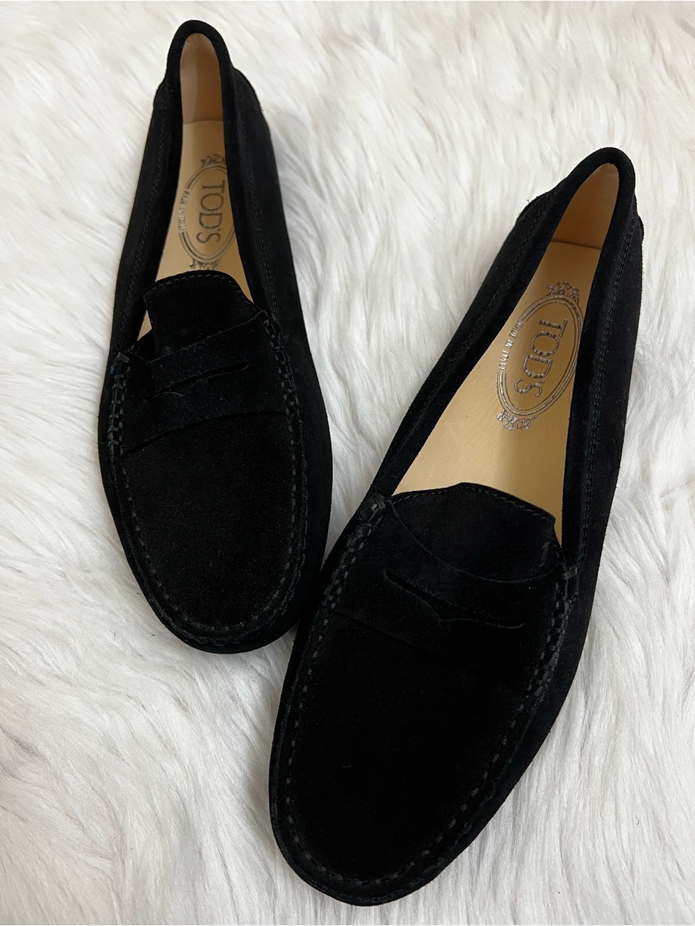 NWOT! Tod's Women’s Gommino Moccasin Loafers Black Suede Sz 39.5